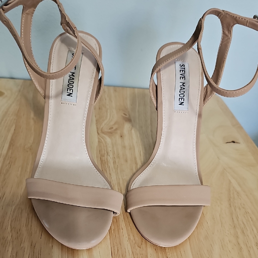 Steve Madden Beige Nude Strappy Ankle-Heel Sandals